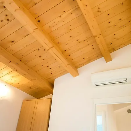 N012 - Numana, Nuovo Bilocale Con Aria Condizionata Daire